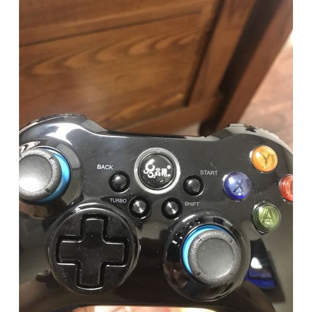 手柄pc电脑版_电脑游戏手柄安装手机版_手柄电脑安装版手机游戏怎么用