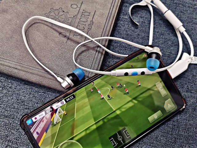 手机游戏用什么耳机_手机打游戏必须插耳机才能说话_不需要耳机的手机游戏