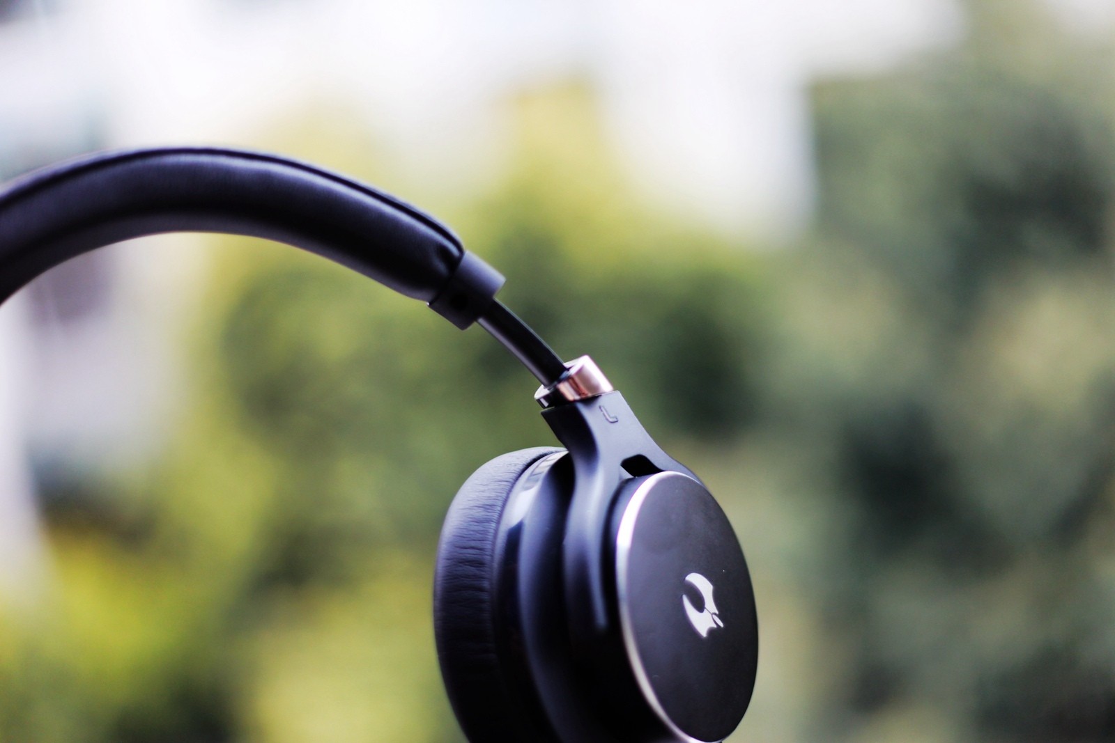 手机打游戏必须插耳机才能说话_不需要耳机的手机游戏_手机游戏用什么耳机