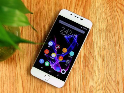 推荐款手机游戏_500之内的游戏手机推荐_推荐几款游戏手机