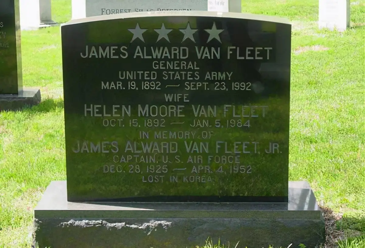 黑太阳731电影_电影太阳黑子在南京大屠杀_电影太阳黑暗点在线