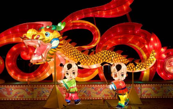 一根头发分八瓣细的很打一生肖_两虎相争分高低猜生肖_皂白不分是什么生肖