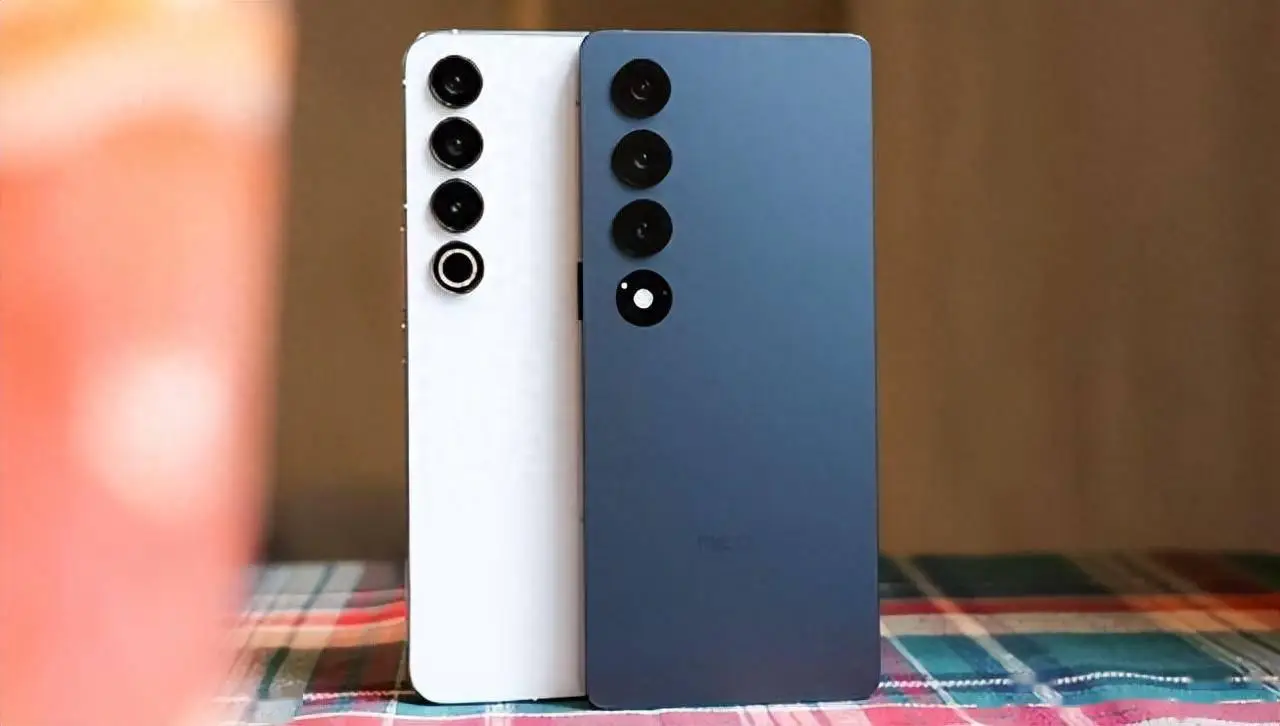 现在手机最热门游戏_热门手机游戏2021_当下热门游戏手机