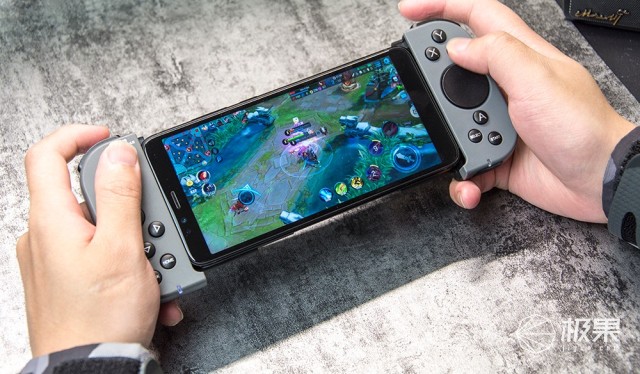 吃鸡韩国服下载_安卓手机下载韩服吃鸡游戏_韩服吃鸡怎么下