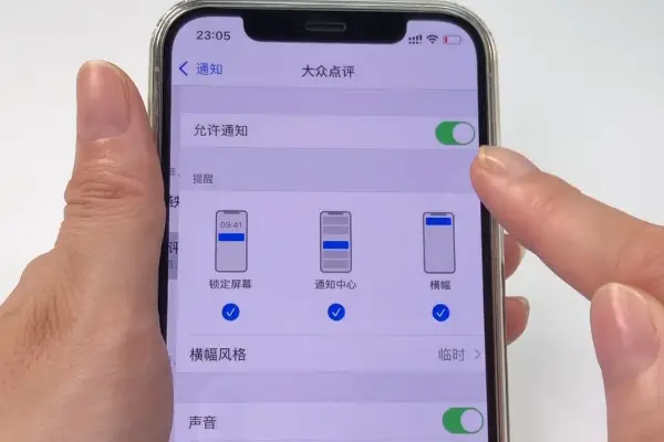 手机屏幕玩游戏_把手机当显示器玩游戏好吗_手机玩游戏屏幕显示不全怎么办