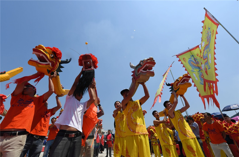 五月节日是哪天_五月五日是什么节日_五月节是啥节日