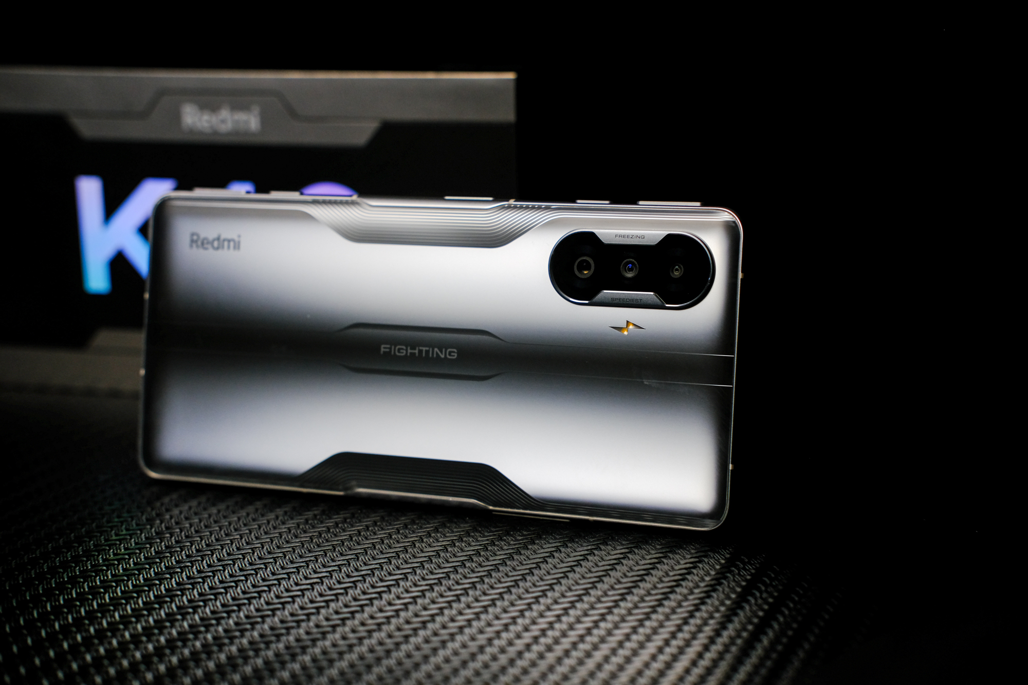 3千元手机玩游戏推荐哪款_游戏手机800~1000元_好玩游戏手机