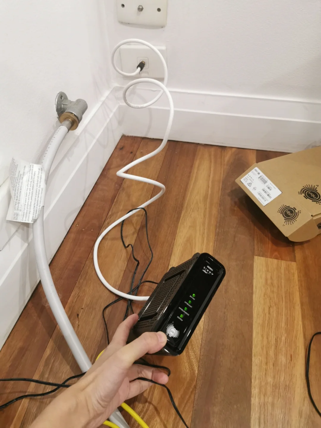 路由器怎样桥接另一个路由器_路由器桥联接_路由器桥接线怎么连