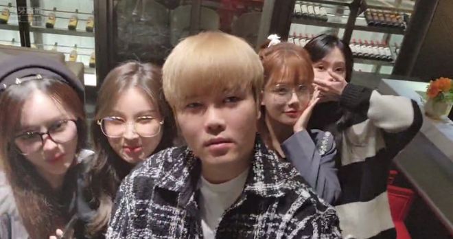 成都卡蜜拉婚纱定制馆_迪迦和卡蜜拉邪恶漫画_卡露蜜拉的男朋友