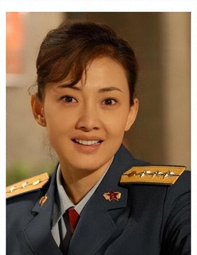 沉迷绘画作文_沉迷手机游戏主题绘画作品_沉迷画画表情包